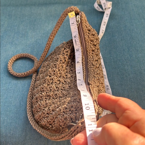 The Sak Vintage Boho Crochet Shoulder Beige Metallic Thread Purse - Picture 10 of 16